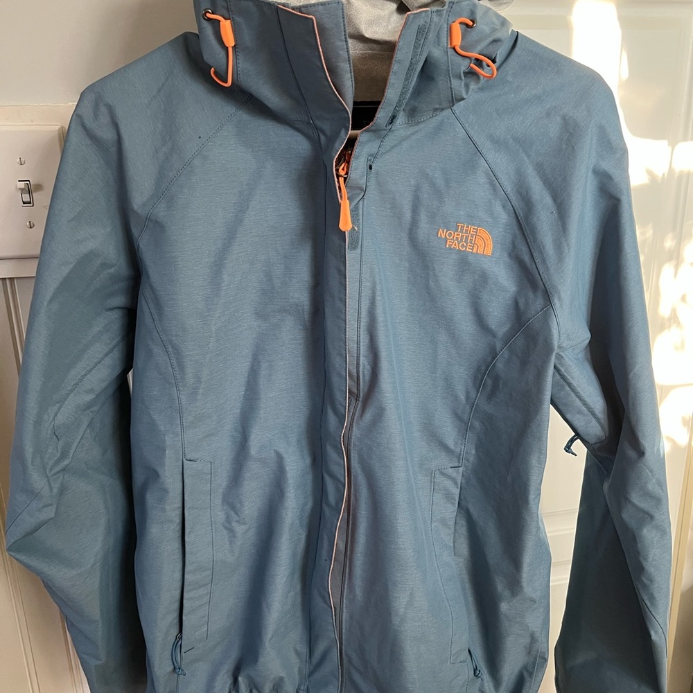 The North Face Women’s Venture Rain Jacket